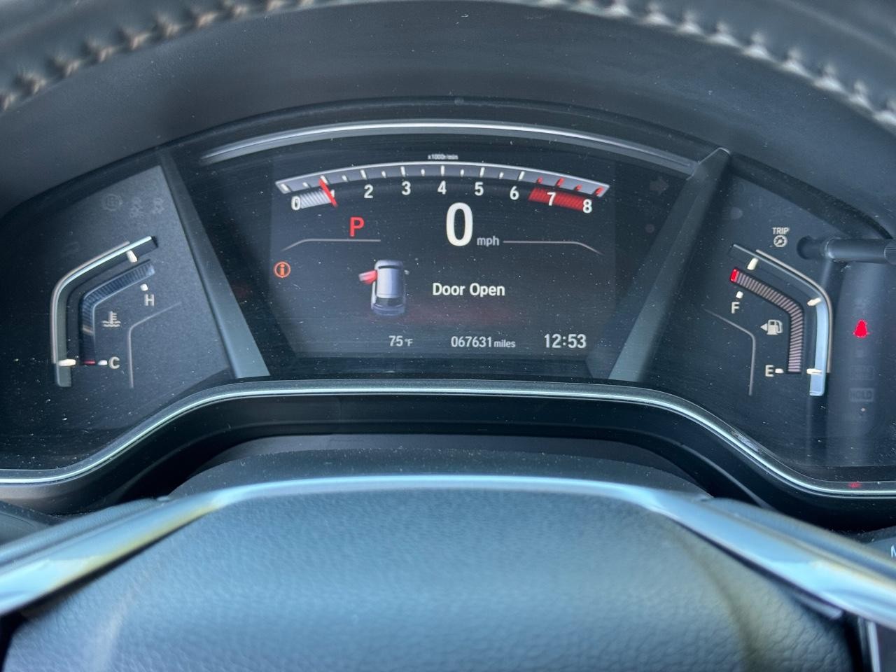 Honda CR-V Vehicle Full-screen Gallery Image 19