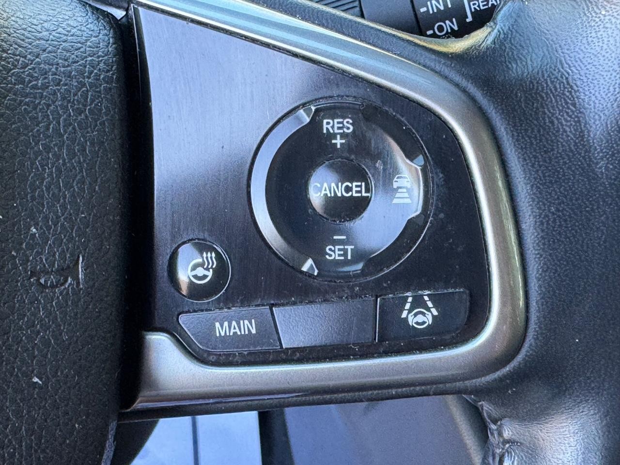 Honda CR-V Vehicle Full-screen Gallery Image 21