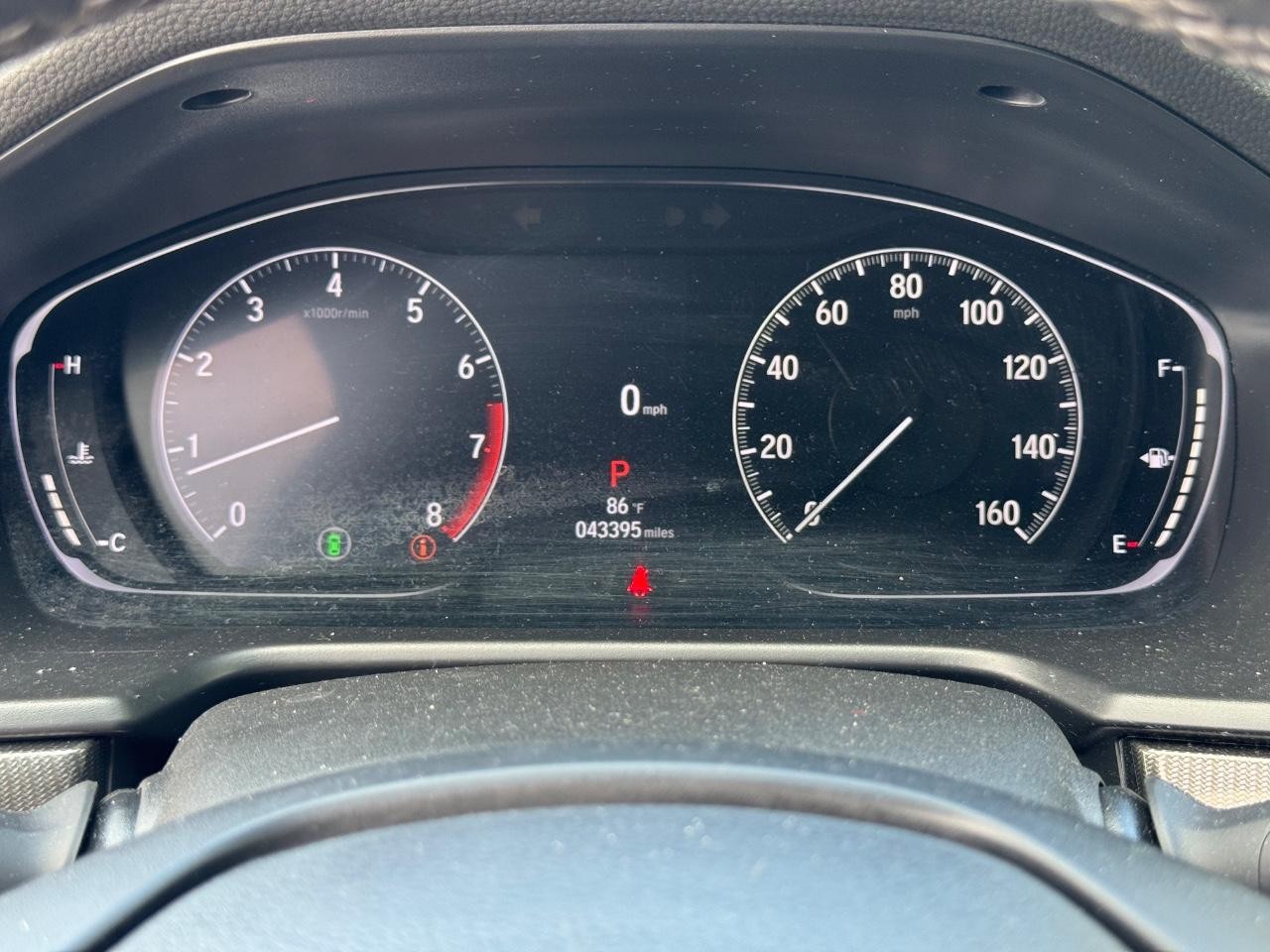 Honda Accord Sedan Vehicle Full-screen Gallery Image 18