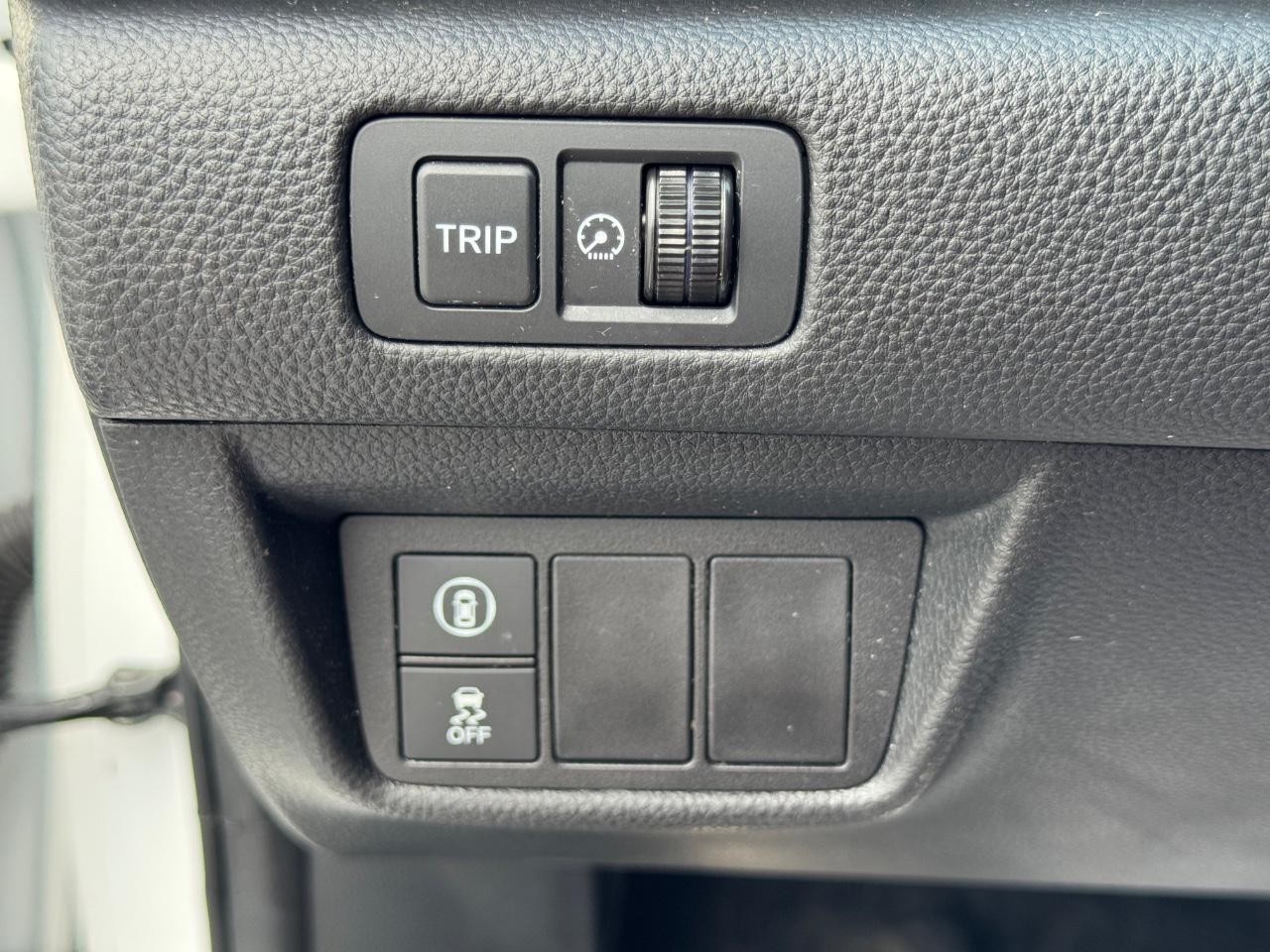 Honda Accord Sedan Vehicle Full-screen Gallery Image 21