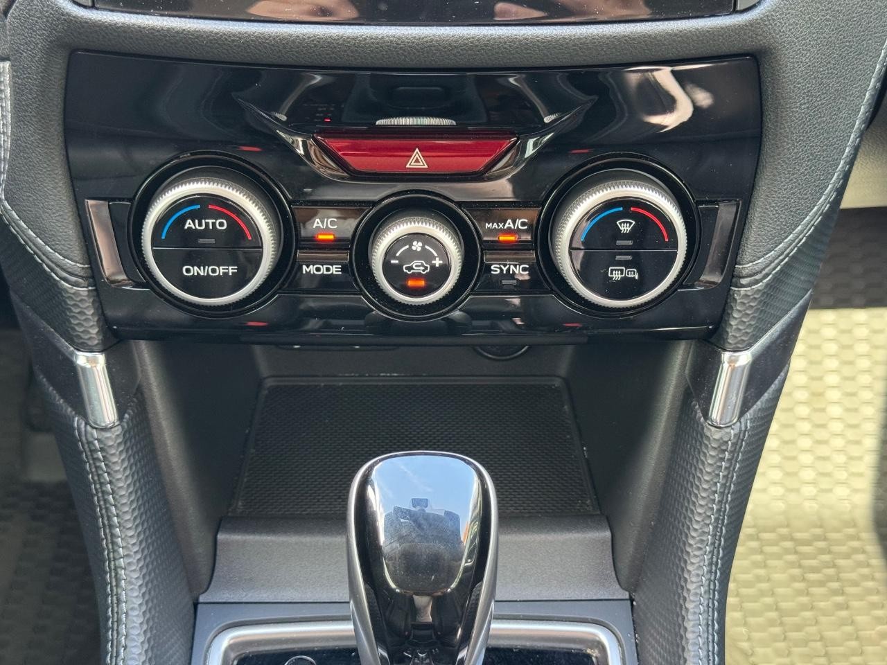 Subaru Forester Vehicle Full-screen Gallery Image 14