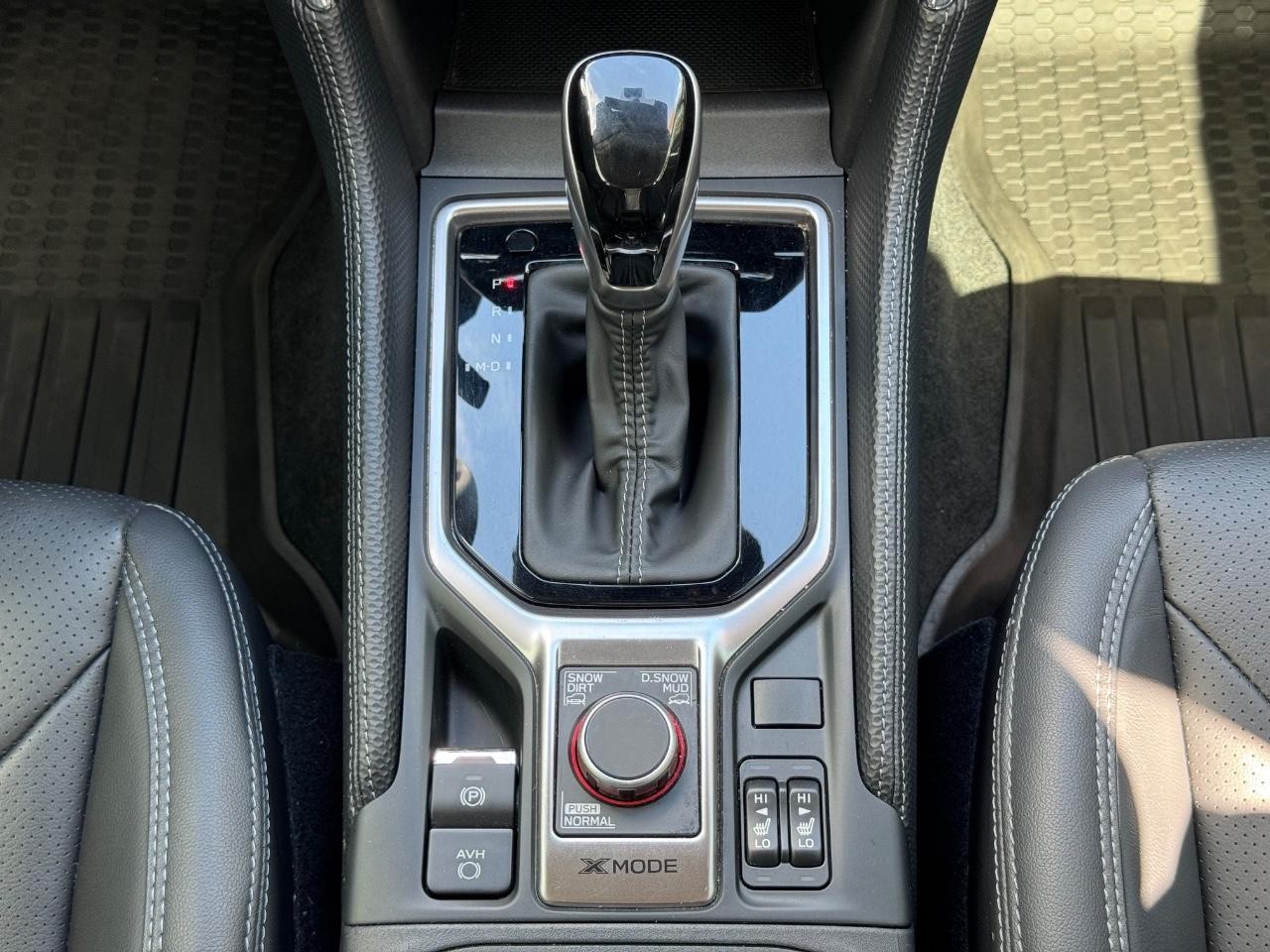 Subaru Forester Vehicle Full-screen Gallery Image 15