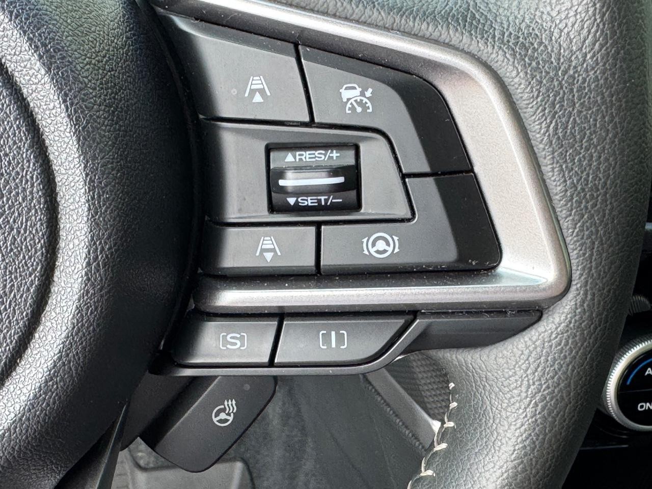 Subaru Forester Vehicle Full-screen Gallery Image 22