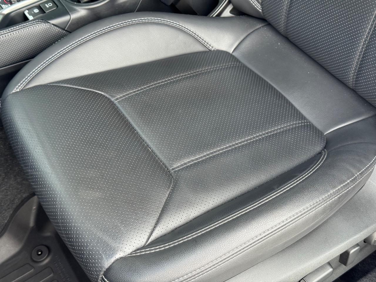 Subaru Forester Vehicle Full-screen Gallery Image 27