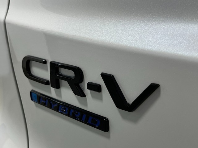 Honda CR-V Hybrid Vehicle Full-screen Gallery Image 06
