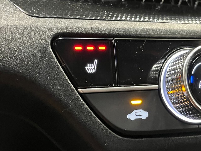 Honda CR-V Hybrid Vehicle Full-screen Gallery Image 21