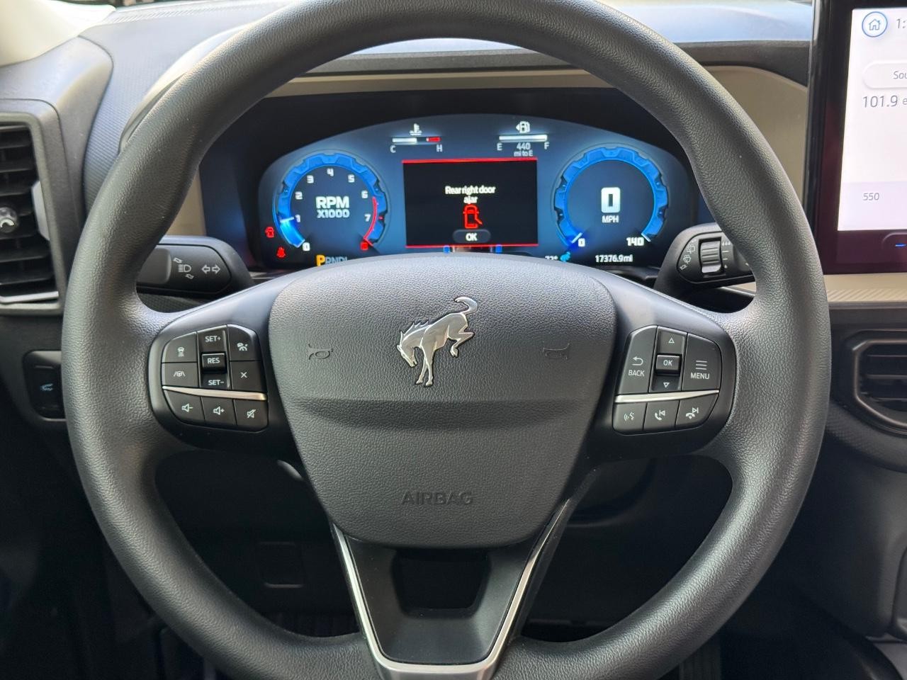 Ford Bronco Sport Vehicle Full-screen Gallery Image 12