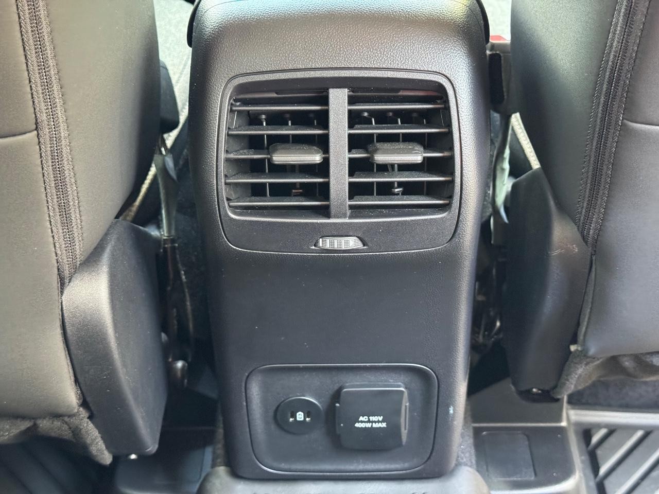 Ford Bronco Sport Vehicle Full-screen Gallery Image 16