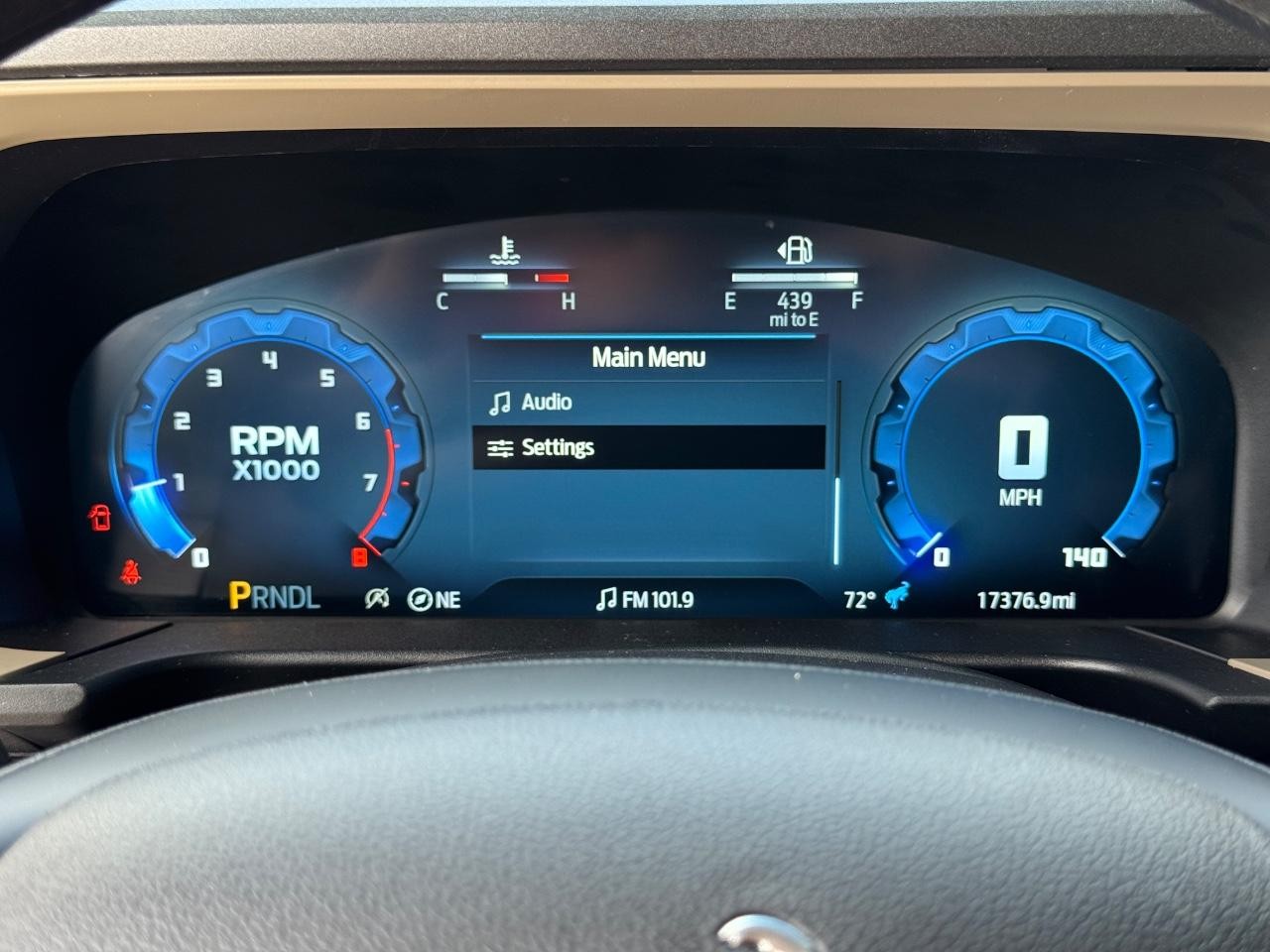 Ford Bronco Sport Vehicle Full-screen Gallery Image 19