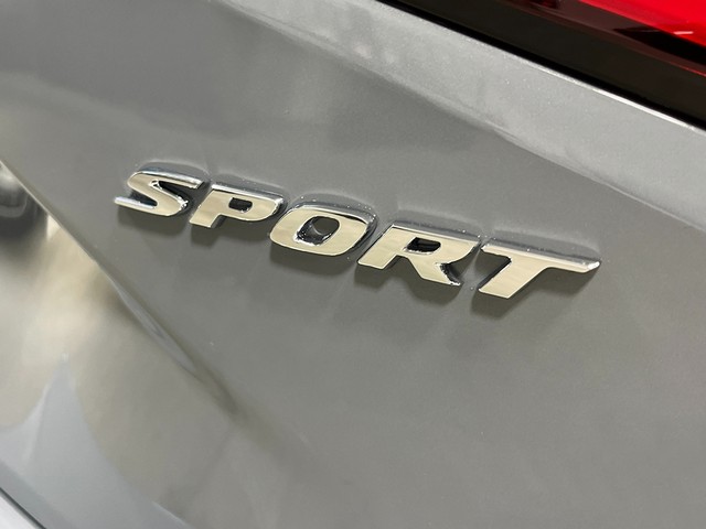 Honda Civic Hatchback Vehicle Full-screen Gallery Image 07