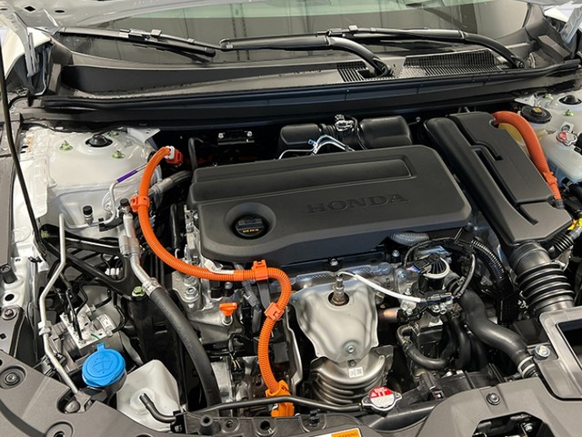 Honda Accord Hybrid Vehicle Full-screen Gallery Image 12