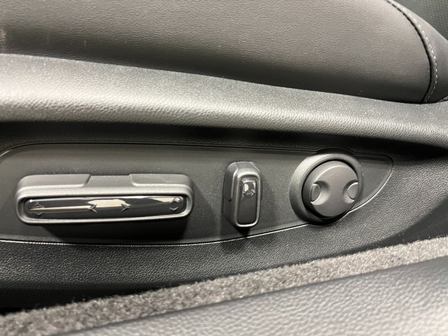 Honda Accord Hybrid Vehicle Full-screen Gallery Image 14