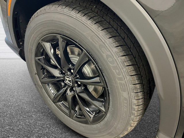 Honda CR-V Hybrid Vehicle Full-screen Gallery Image 11