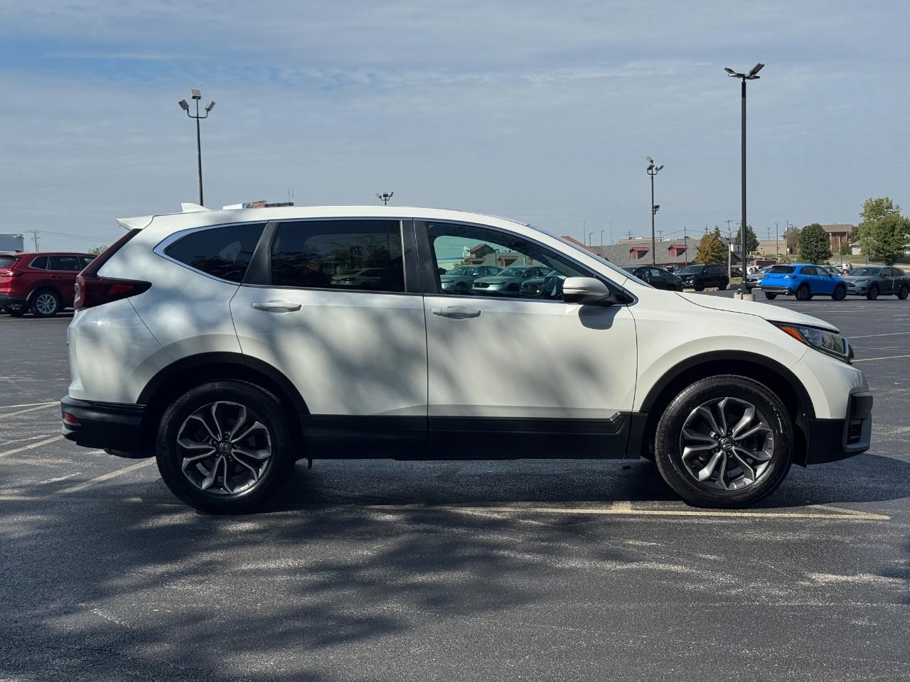 Honda CR-V Vehicle Full-screen Gallery Image 02