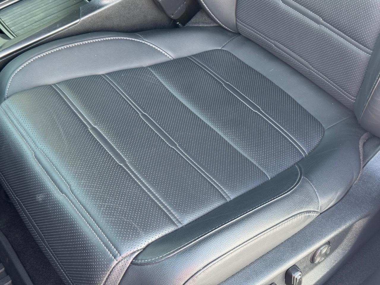 Honda CR-V Vehicle Full-screen Gallery Image 25