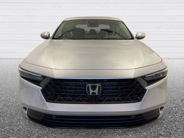 Honda Accord Hybrid Vehicle Full-screen Gallery Image 10