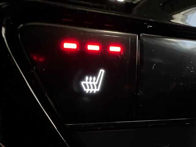 Honda Accord Hybrid Vehicle Full-screen Gallery Image 25