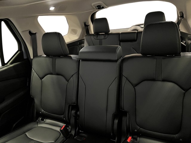 Honda Pilot Vehicle Full-screen Gallery Image 27