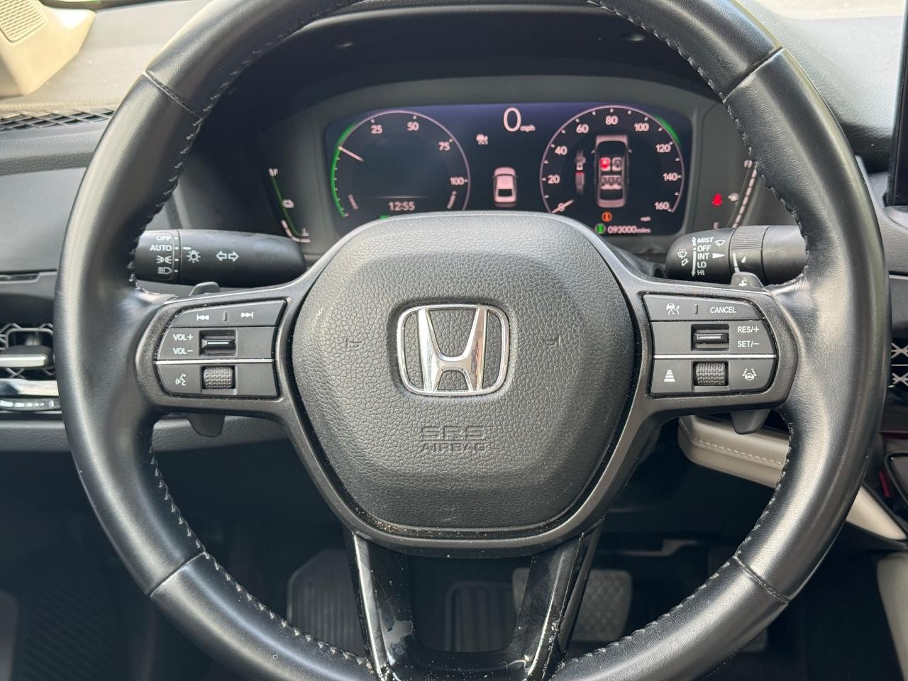 Honda Accord Hybrid Vehicle Full-screen Gallery Image 12