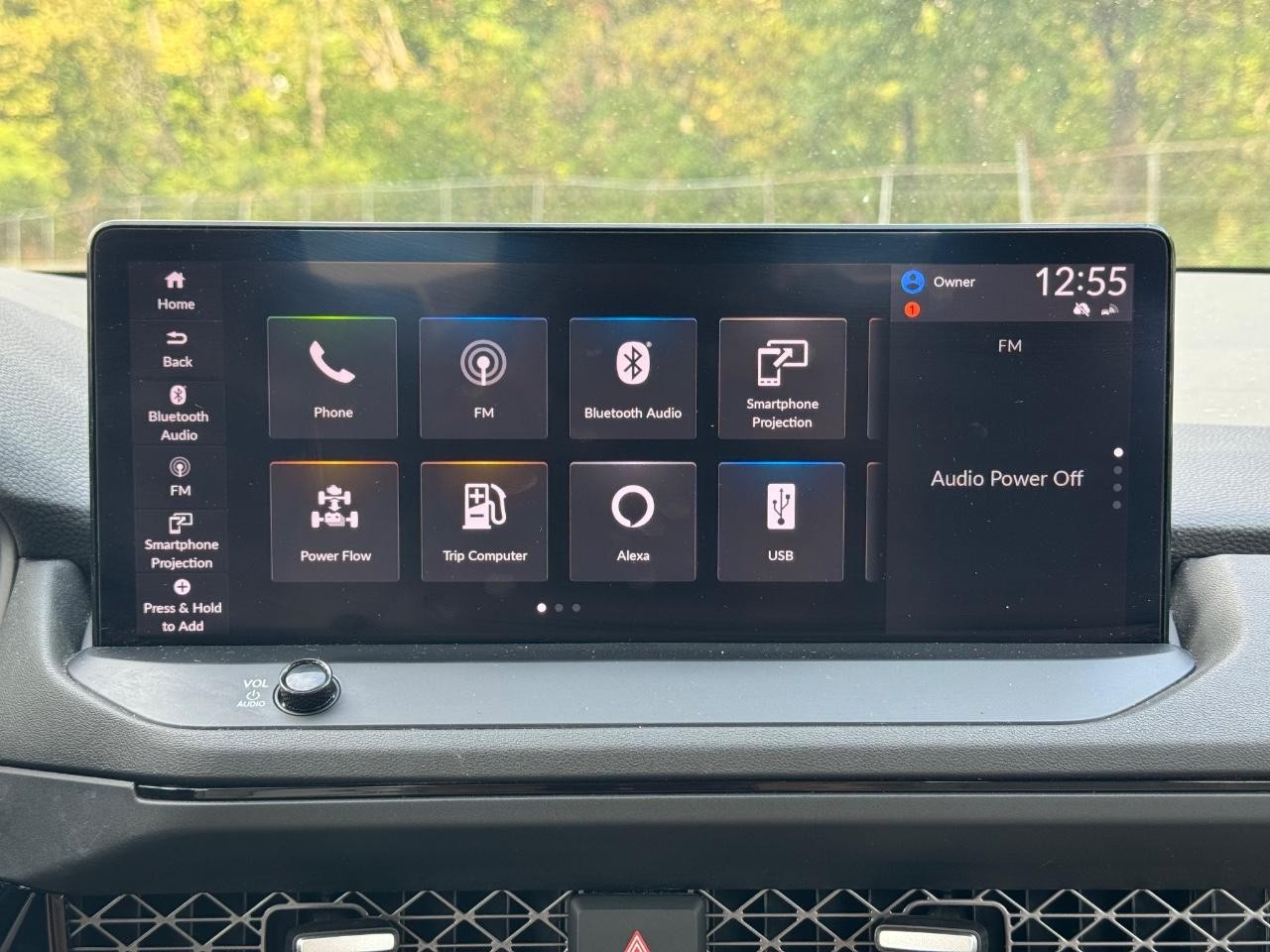 Honda Accord Hybrid Vehicle Full-screen Gallery Image 13