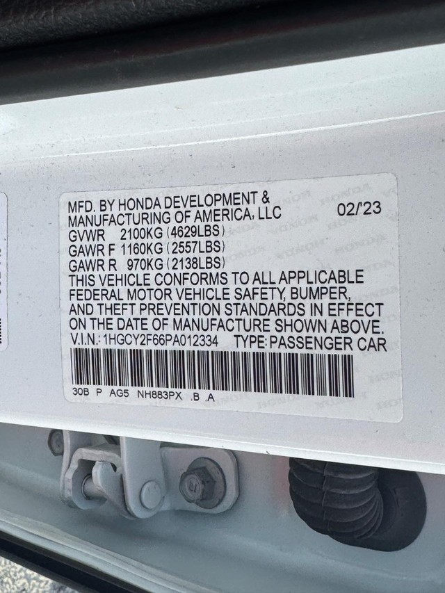 Honda Accord Hybrid Vehicle Full-screen Gallery Image 26