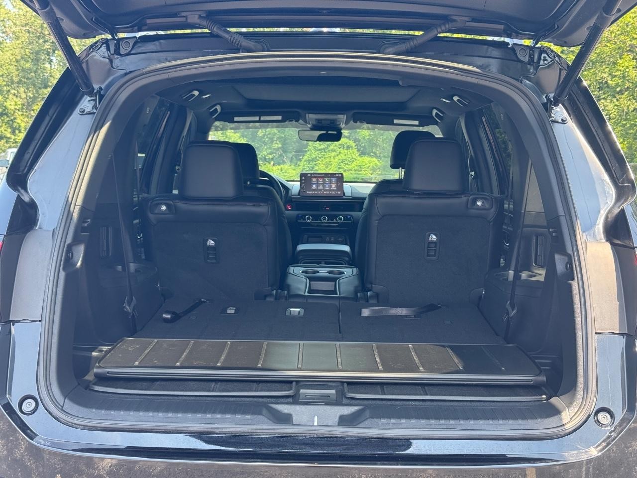 Honda Pilot Vehicle Full-screen Gallery Image 05