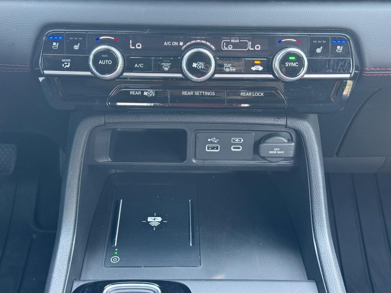 Honda Pilot Vehicle Full-screen Gallery Image 15