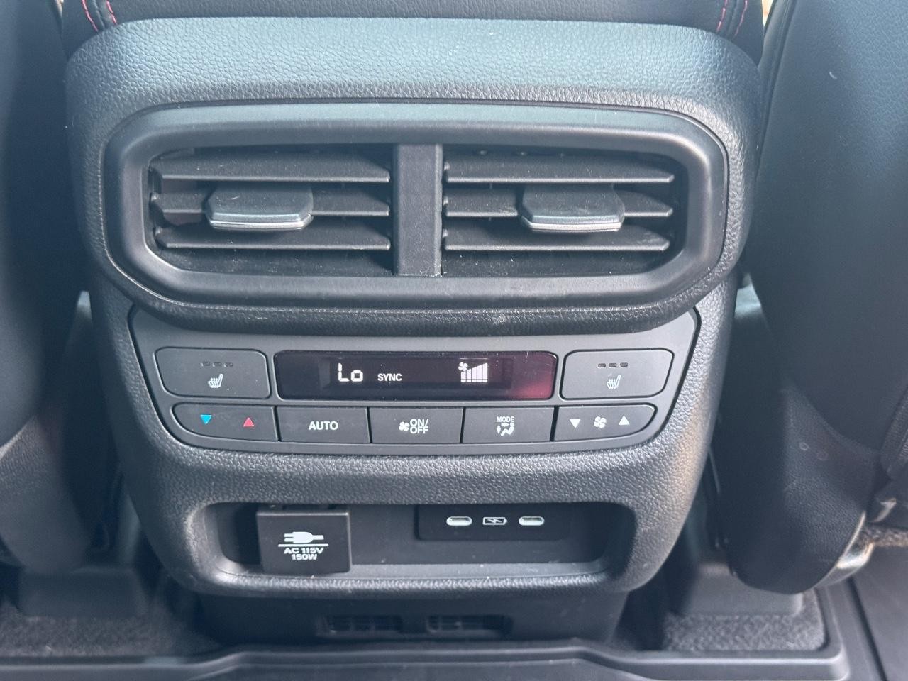 Honda Pilot Vehicle Full-screen Gallery Image 17