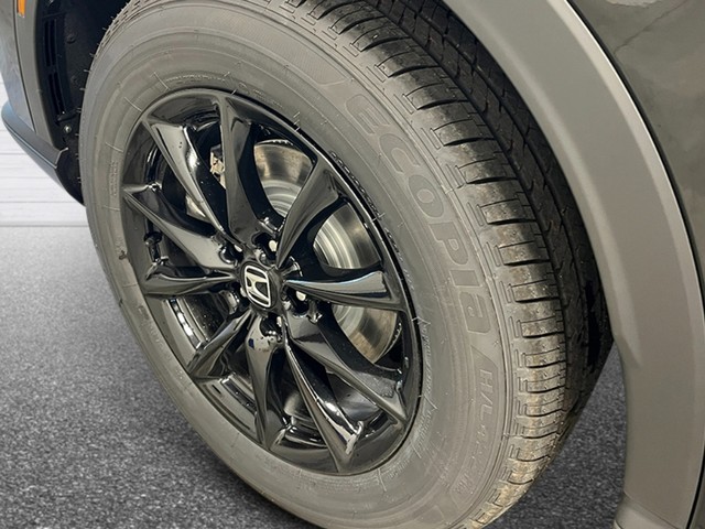 Honda CR-V Hybrid Vehicle Full-screen Gallery Image 11