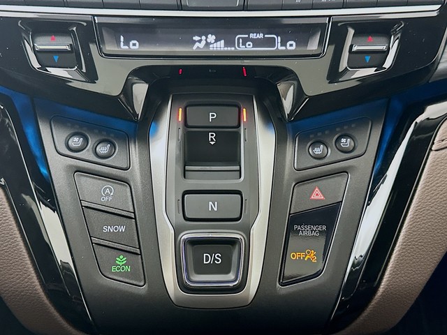 Honda Odyssey Vehicle Full-screen Gallery Image 16