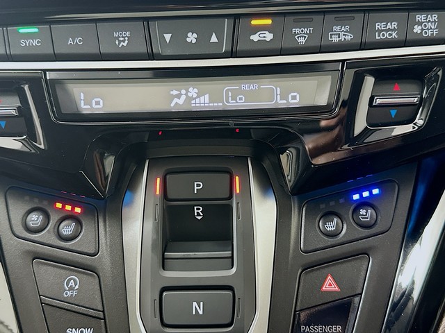 Honda Odyssey Vehicle Full-screen Gallery Image 19