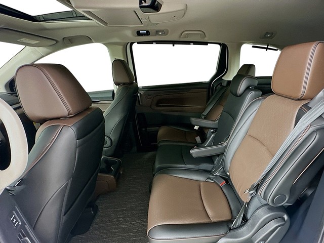 Honda Odyssey Vehicle Full-screen Gallery Image 24