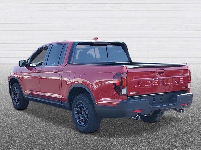 Honda Ridgeline Vehicle Full-screen Gallery Image 02