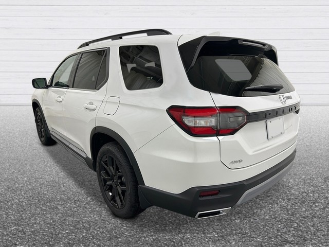 Honda Pilot Vehicle Full-screen Gallery Image 03