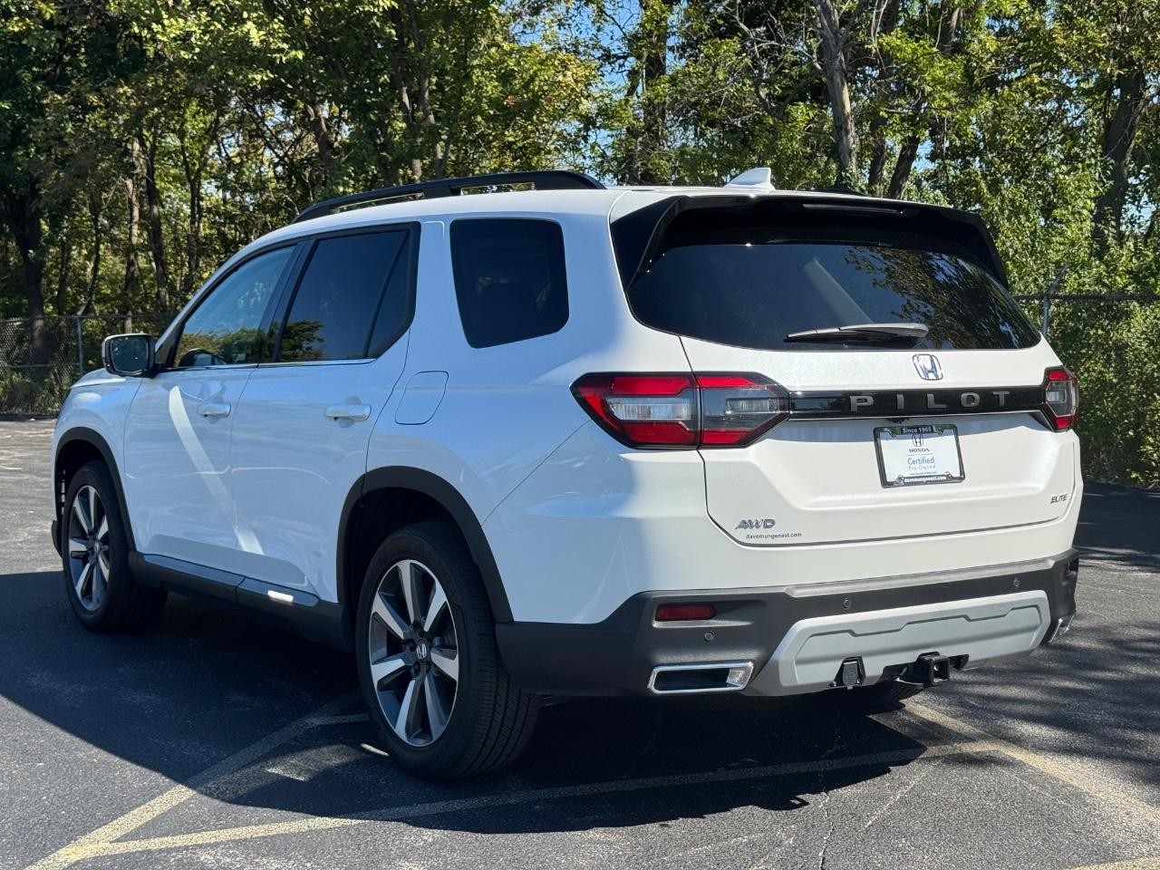 Honda Pilot Vehicle Full-screen Gallery Image 06