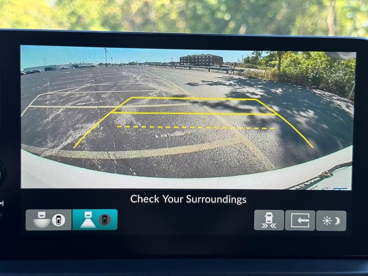 Honda Pilot Vehicle Full-screen Gallery Image 25