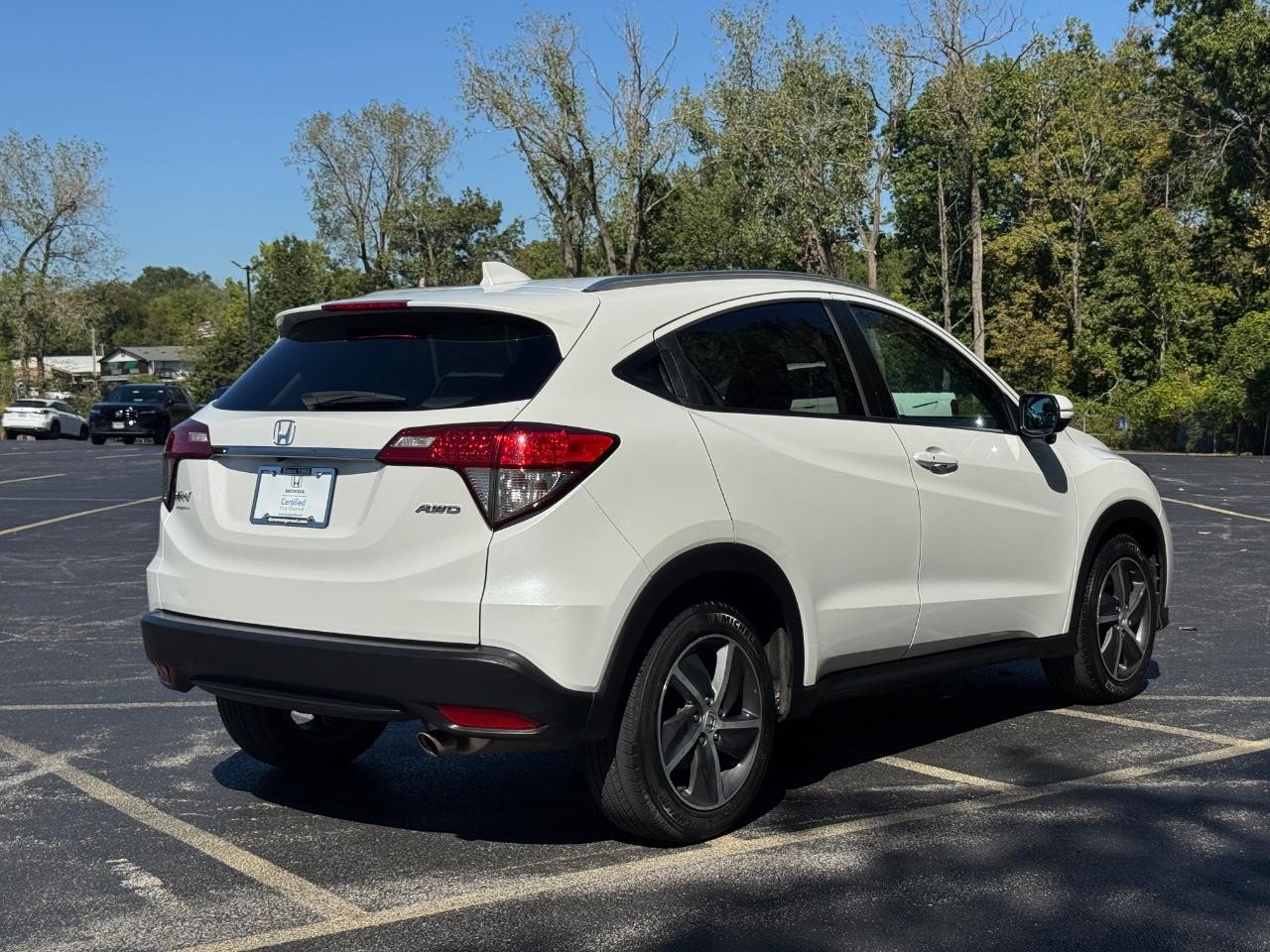 Honda HR-V Vehicle Full-screen Gallery Image 03