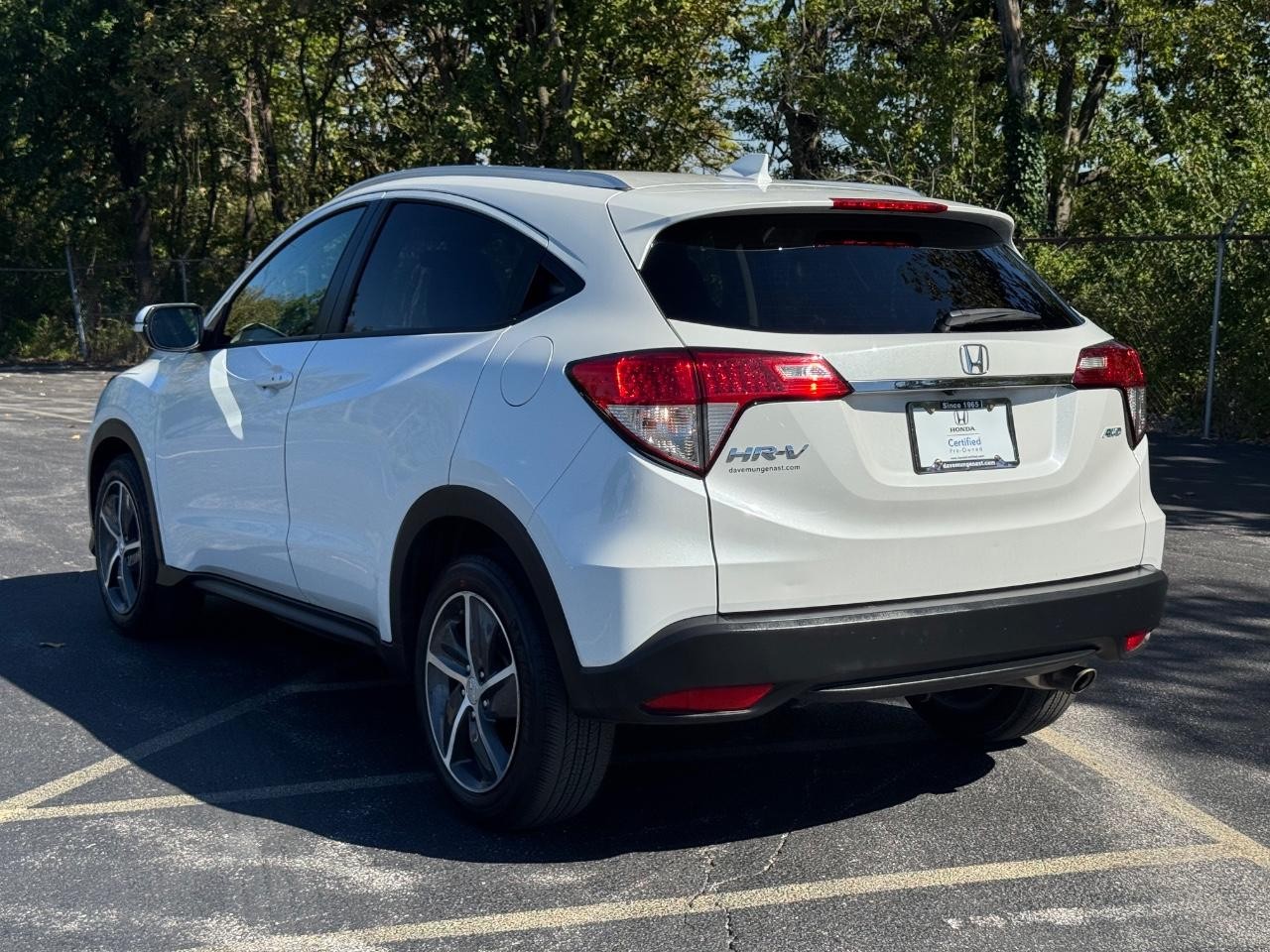 Honda HR-V Vehicle Full-screen Gallery Image 06