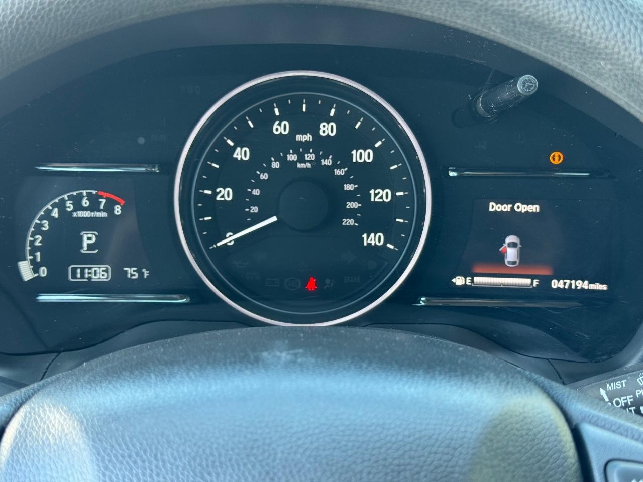 Honda HR-V Vehicle Full-screen Gallery Image 19