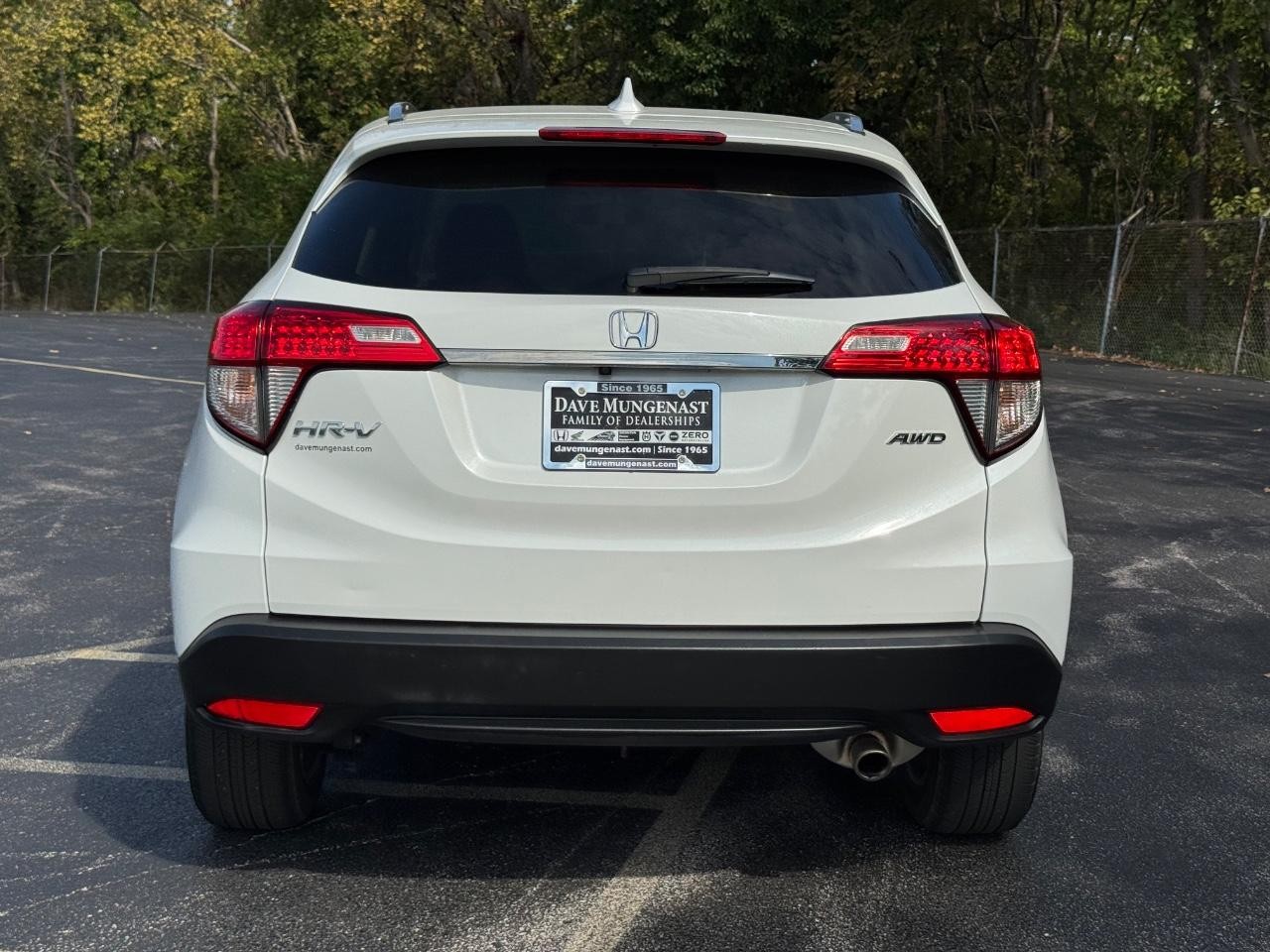 Honda HR-V Vehicle Full-screen Gallery Image 31