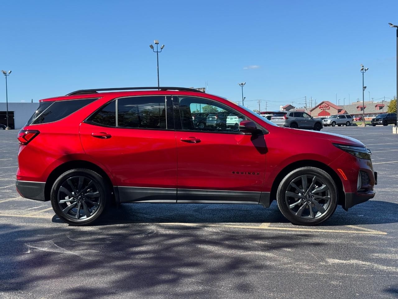 Chevrolet Equinox Vehicle Full-screen Gallery Image 02