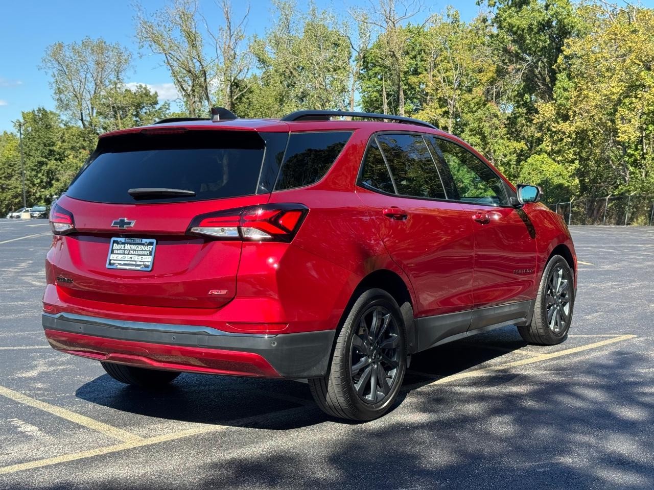 Chevrolet Equinox Vehicle Full-screen Gallery Image 03