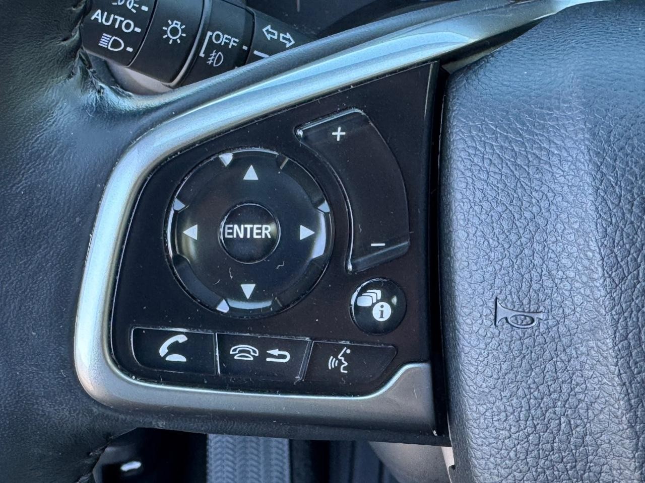 Honda CR-V Vehicle Full-screen Gallery Image 20