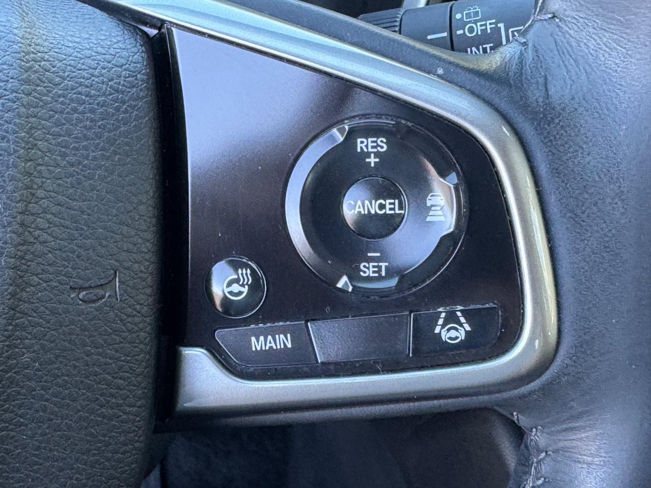 Honda CR-V Vehicle Full-screen Gallery Image 21