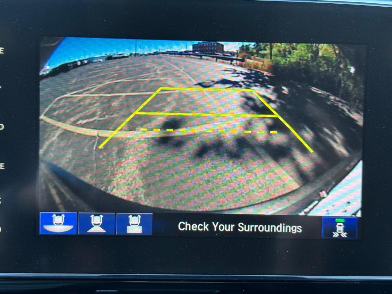 Honda CR-V Vehicle Full-screen Gallery Image 23