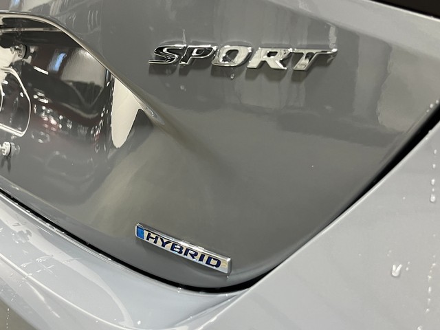 Honda Civic Hatchback Hybrid Vehicle Full-screen Gallery Image 06