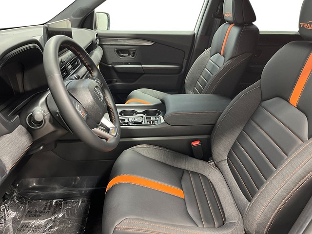 Honda Passport Vehicle Full-screen Gallery Image 08