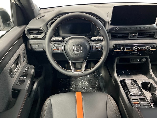 Honda Passport Vehicle Full-screen Gallery Image 12