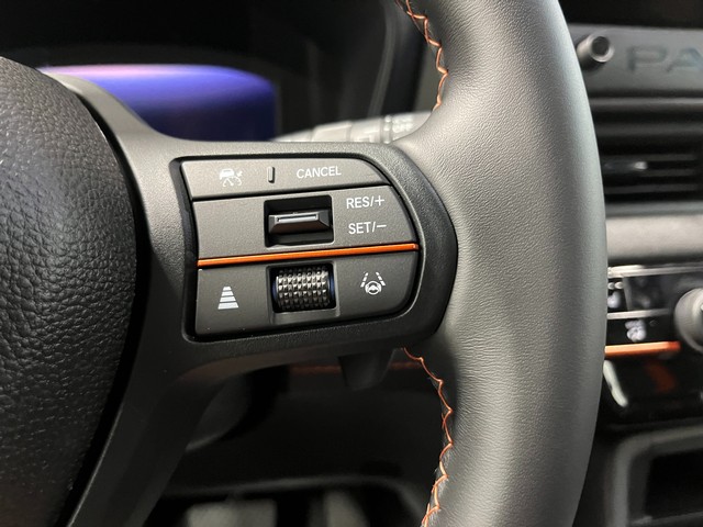 Honda Passport Vehicle Full-screen Gallery Image 14