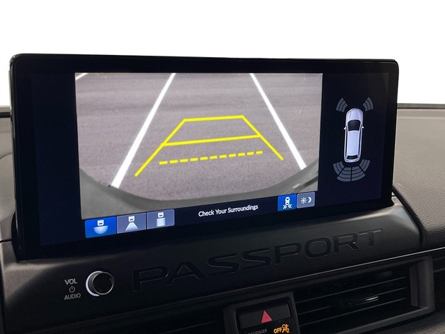 Honda Passport Vehicle Full-screen Gallery Image 16